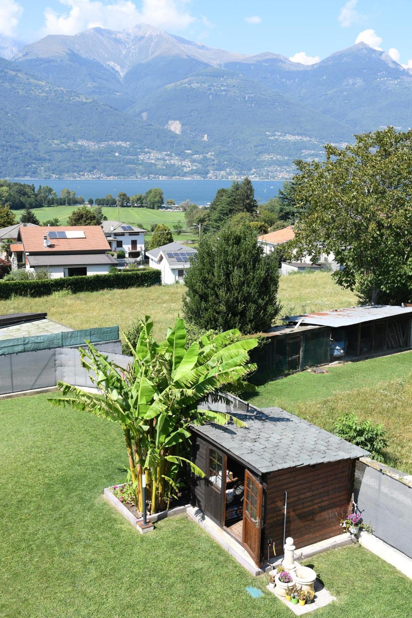 Il Giardino Dei Ciliegi Lägenhet Colico Exteriör bild